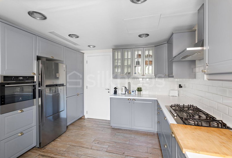 House for rent in Dubai, United Arab Emirates · Maeen 4 · 4 rooms, 3 baths