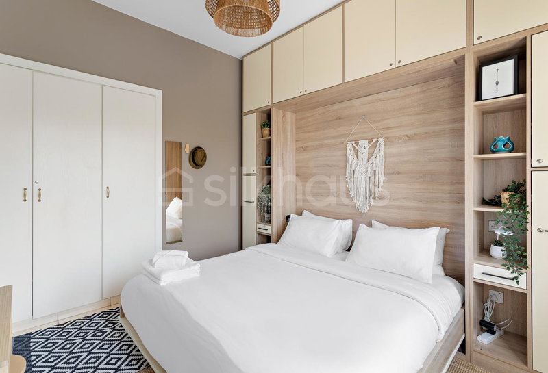 House for rent in Dubai, United Arab Emirates · Maeen 4 · 4 rooms, 3 baths