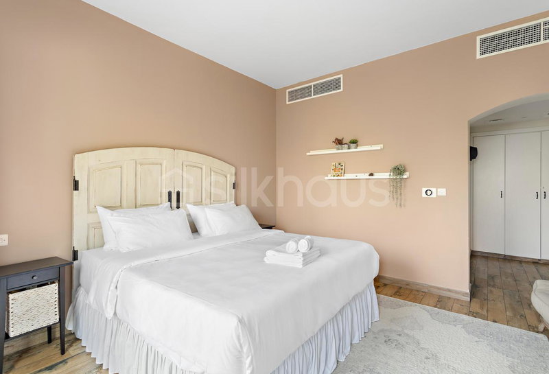 House for rent in Dubai, United Arab Emirates · Maeen 4 · 4 rooms, 3 baths