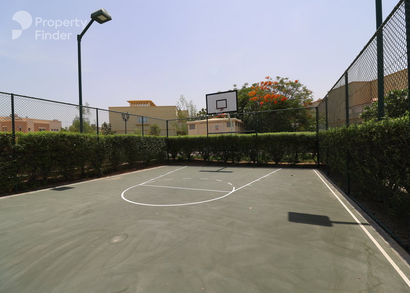 House for rent in Dubai, United Arab Emirates · Maeen 4 · 4 rooms, 3 baths