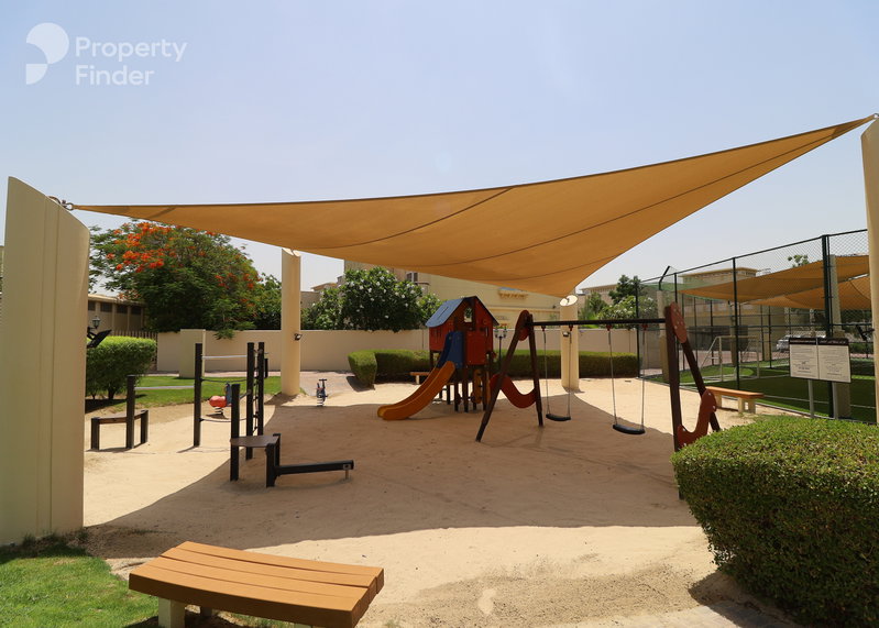 House for rent in Dubai, United Arab Emirates · Maeen 4 · 4 rooms, 3 baths