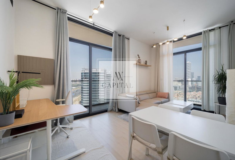 Apartment for rent in Dubai, United Arab Emirates · Binghatti LUNA · 1 room, 1 bath