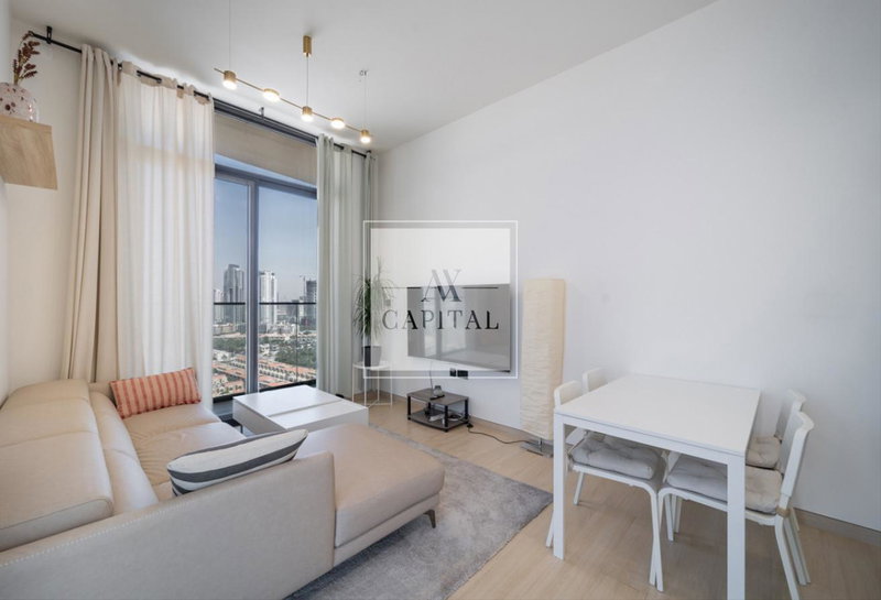 Apartment for rent in Dubai, United Arab Emirates · Binghatti LUNA · 1 room, 1 bath
