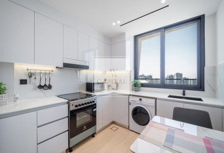 Apartment for rent in Dubai, United Arab Emirates · Binghatti LUNA · 1 room, 1 bath