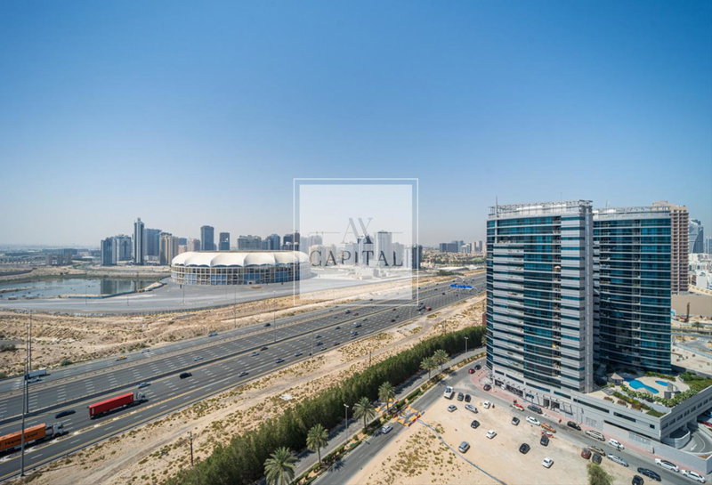 Apartment for rent in Dubai, United Arab Emirates · Binghatti LUNA · 1 room, 1 bath