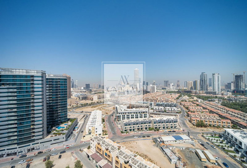 Apartment for rent in Dubai, United Arab Emirates · Binghatti LUNA · 1 room, 1 bath