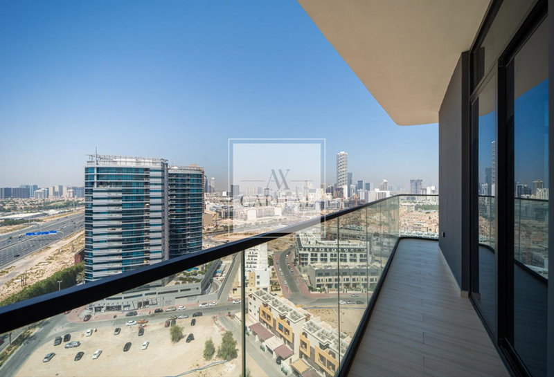 Apartment for rent in Dubai, United Arab Emirates · Binghatti LUNA · 1 room, 1 bath