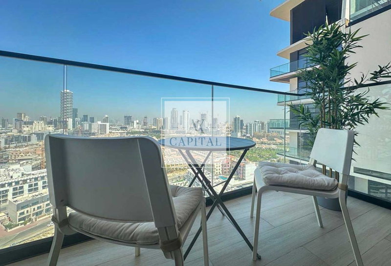 Apartment for rent in Dubai, United Arab Emirates · Binghatti LUNA · 1 room, 1 bath