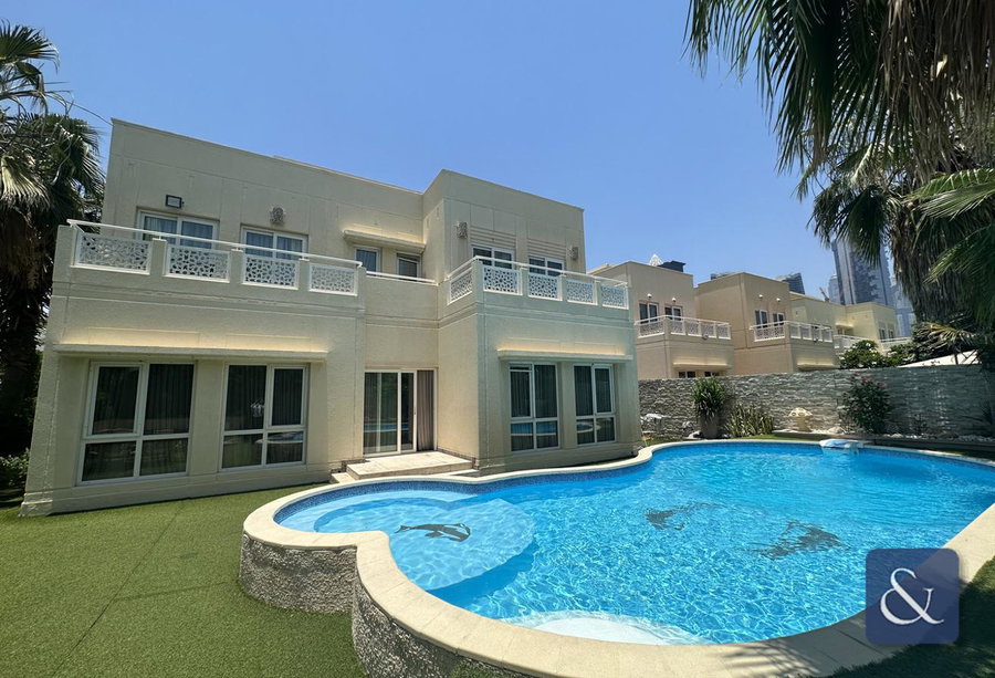 House for rent in Dubai, United Arab Emirates · Meadows 1 · 5 rooms, 5 baths