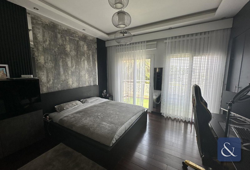 House for rent in Dubai, United Arab Emirates · Meadows 1 · 5 rooms, 5 baths