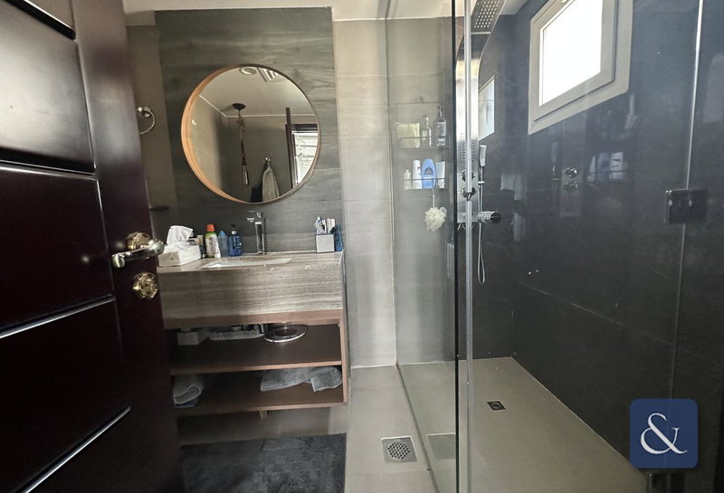 House for rent in Dubai, United Arab Emirates · Meadows 1 · 5 rooms, 5 baths