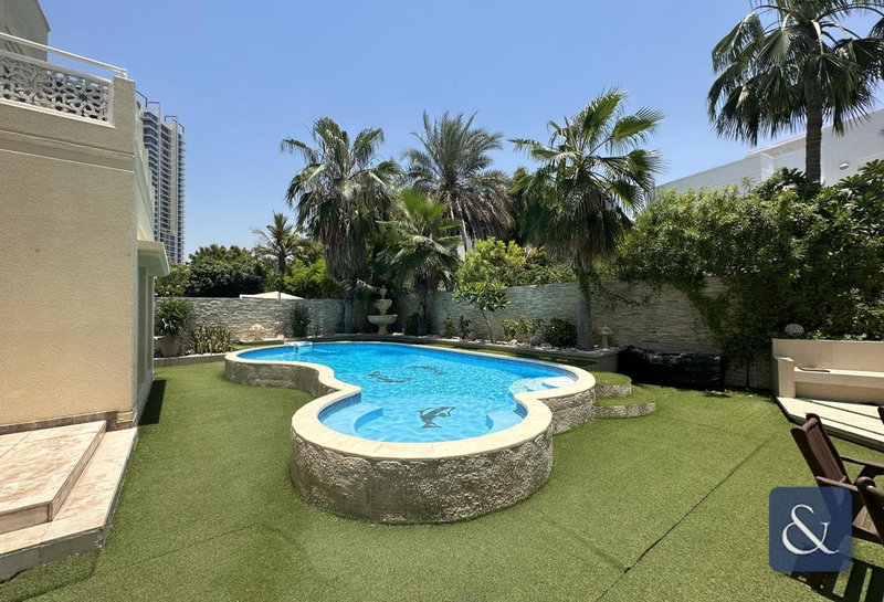 House for rent in Dubai, United Arab Emirates · Meadows 1 · 5 rooms, 5 baths