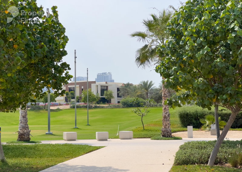 Apartment for rent in Dubai, United Arab Emirates · Socio Tower 1 · 1 room, 1 bath