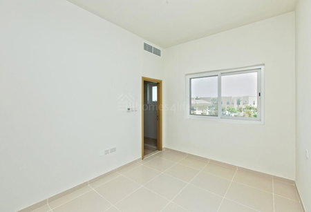 House for rent in Dubai, United Arab Emirates · Amaranta · 3 rooms, 4 baths