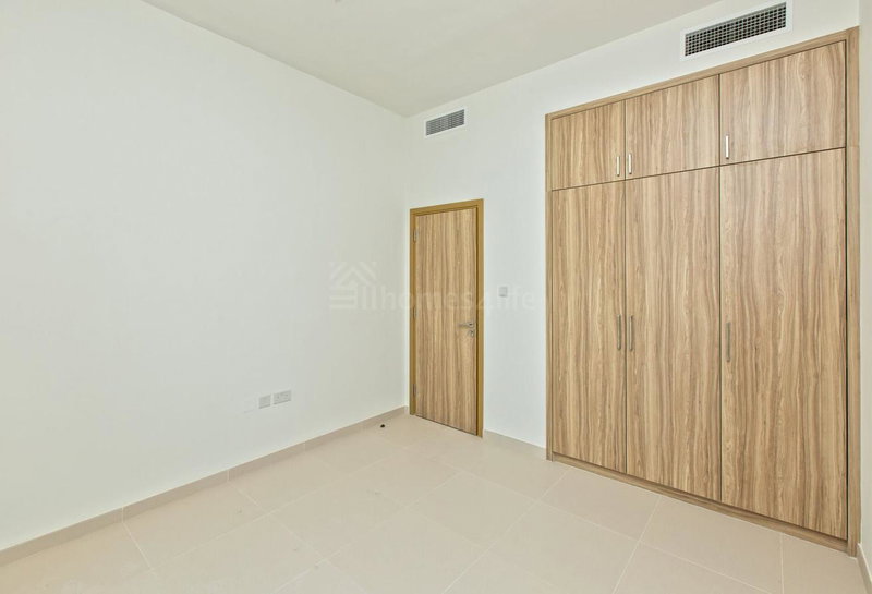 House for rent in Dubai, United Arab Emirates · Amaranta · 3 rooms, 4 baths