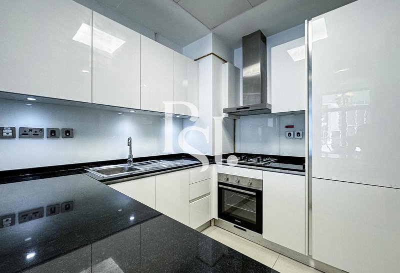 Apartment for rent in Dubai, United Arab Emirates · Royal Bay · 1 room, 2 baths