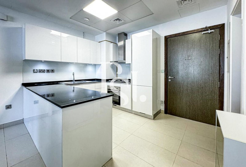 Apartment for rent in Dubai, United Arab Emirates · Royal Bay · 1 room, 2 baths