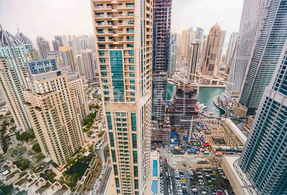 Mag 218, United Arab Emirates