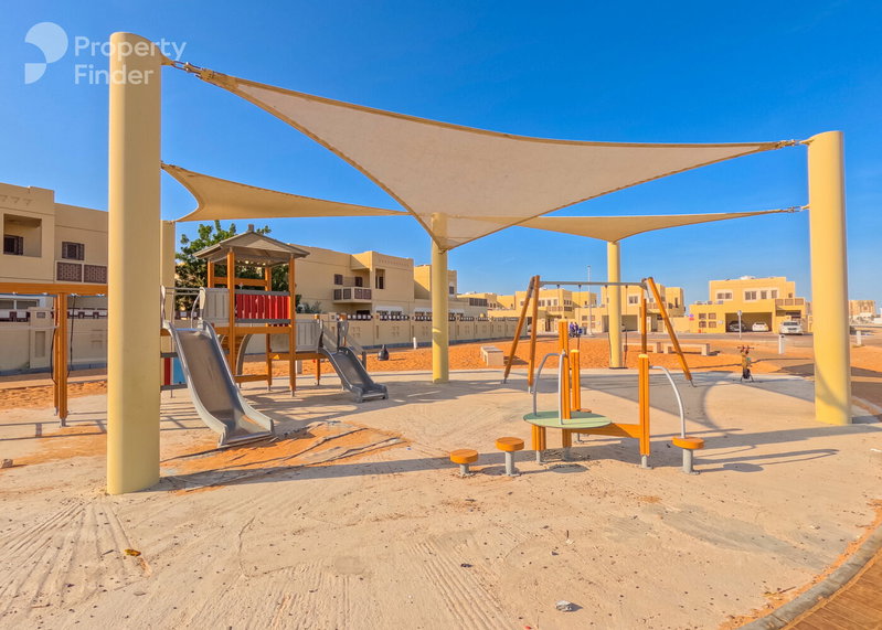 Apartment for rent in Bani Yas City, United Arab Emirates · Mohamed Bin Zayed Centre · 4 rooms, 3 baths