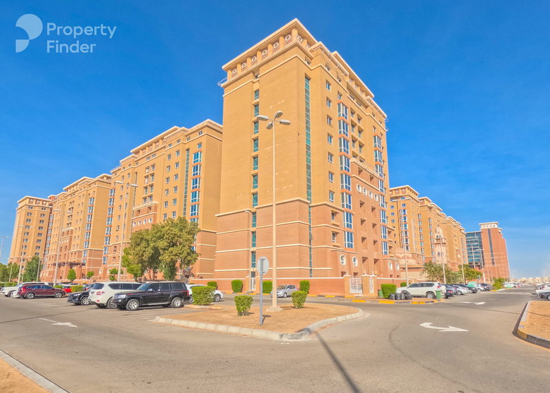 Apartment for rent in Bani Yas City, United Arab Emirates · Mohamed Bin Zayed Centre · 4 rooms, 3 baths