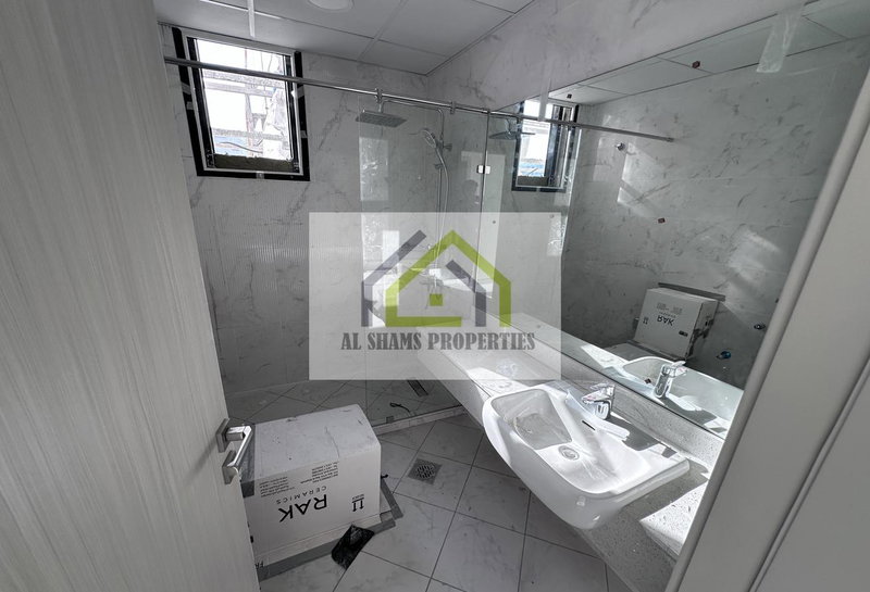 Apartment for rent in Sharjah, United Arab Emirates · Muwaileh 29 Building · 2 rooms, 3 baths