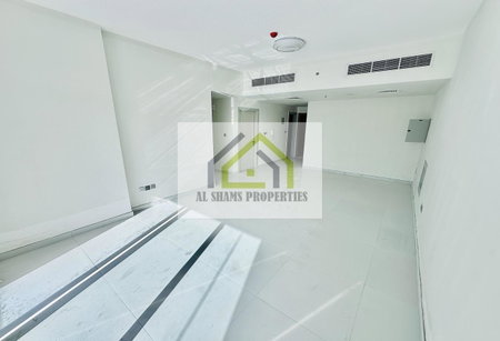 Apartment for rent in Sharjah, United Arab Emirates · Muwaileh 29 Building · 2 rooms, 3 baths