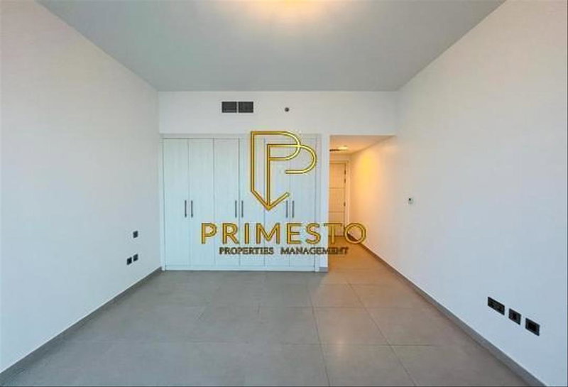 Apartment for rent in Abu Dhabi, United Arab Emirates · Al Reef Tower · 2 rooms, 4 baths