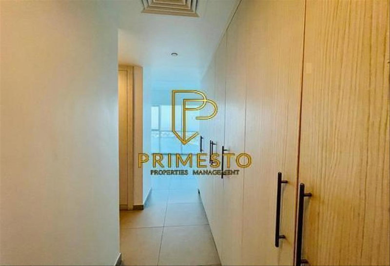Apartment for rent in Abu Dhabi, United Arab Emirates · Al Reef Tower · 2 rooms, 4 baths
