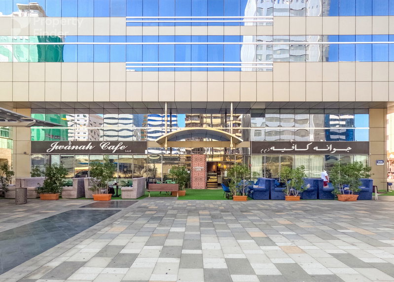 Apartment for rent in Abu Dhabi, United Arab Emirates · Al Reef Tower · 2 rooms, 4 baths