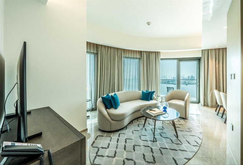 Apartment for rent in Dubai, United Arab Emirates · Address Harbour Point Tower 1 · 2 rooms, 3 baths