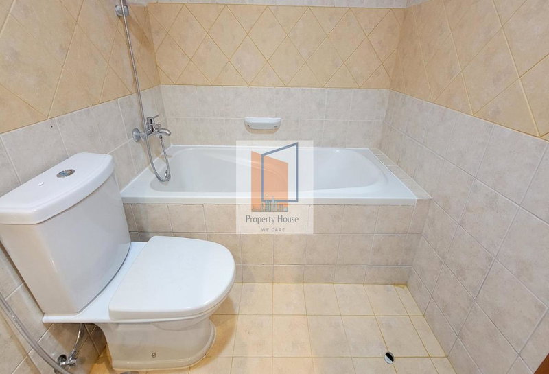 Apartment for rent in Abu Dhabi, United Arab Emirates · Khalidiya Palace Rayhaan · 2 rooms, 2 baths