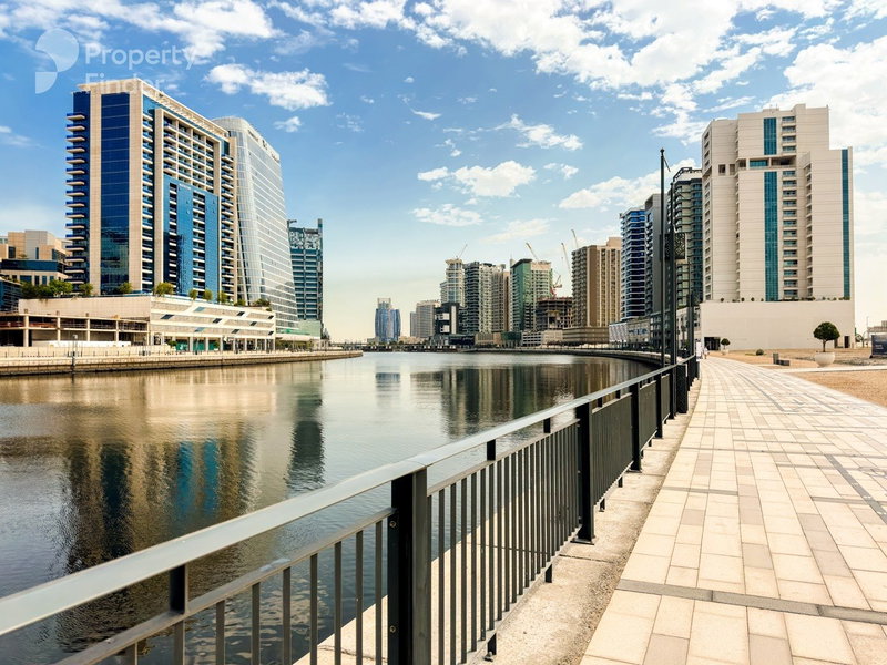 Apartment for rent in Dubai, United Arab Emirates · Bay Square Building 9 · 1 room, 2 baths