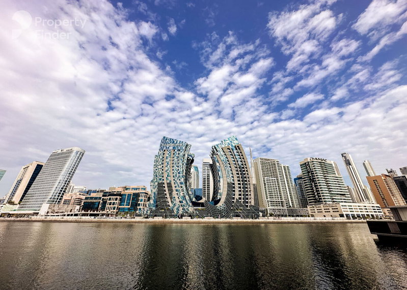 Apartment for rent in Dubai, United Arab Emirates · Bay Square Building 9 · 1 room, 2 baths