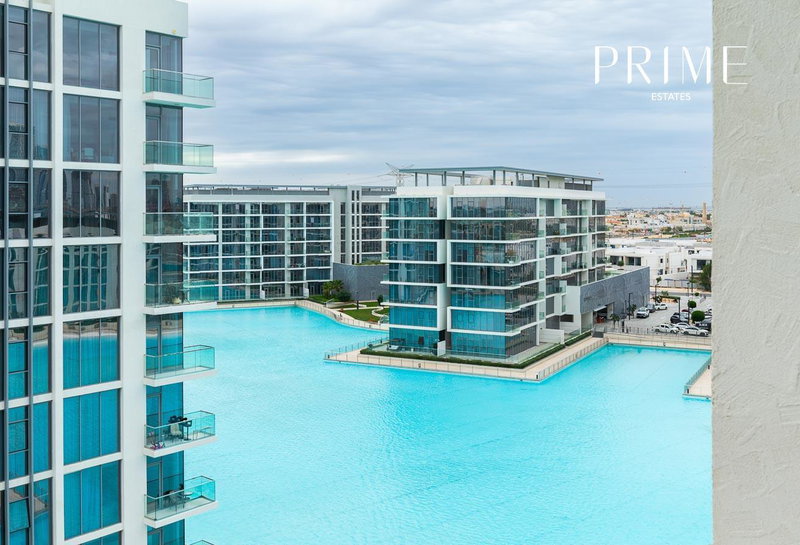 Apartment for rent in Dubai, United Arab Emirates · District One Phase III · 1 room, 2 baths