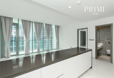 Apartment for rent in Dubai, United Arab Emirates · District One Phase III · 1 room, 2 baths