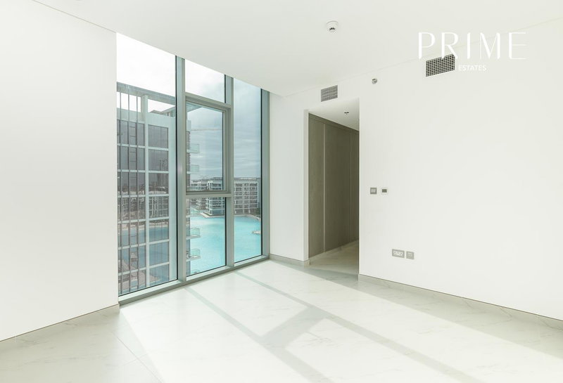 Apartment for rent in Dubai, United Arab Emirates · District One Phase III · 1 room, 2 baths