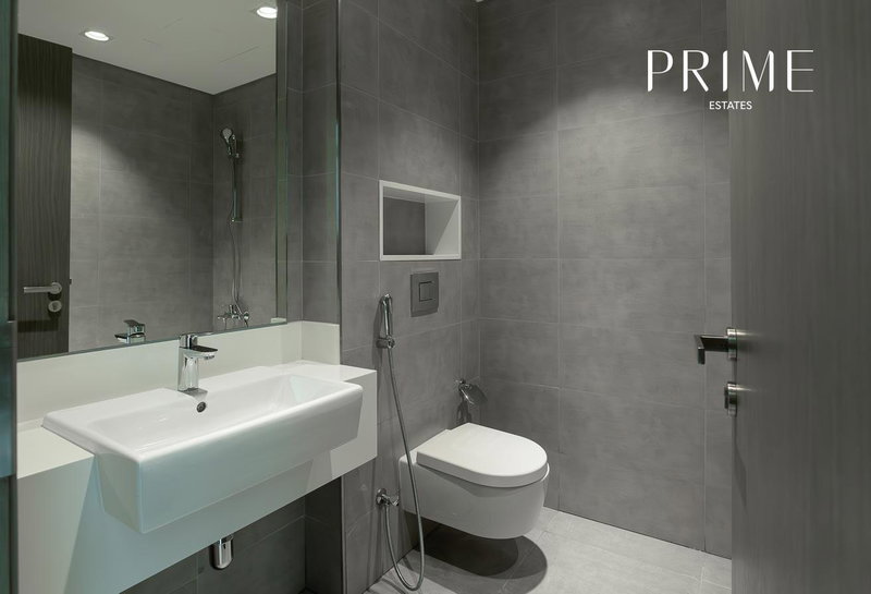 Apartment for rent in Dubai, United Arab Emirates · District One Phase III · 1 room, 2 baths