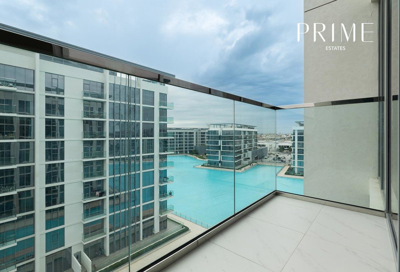 Apartment for rent in Dubai, United Arab Emirates · District One Phase III · 1 room, 2 baths
