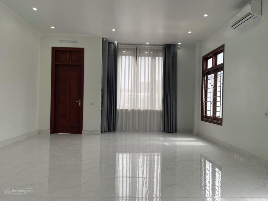 Apartment for rent in Phu Ly, Vietnam · N2 Street · 2 rooms, 2 baths