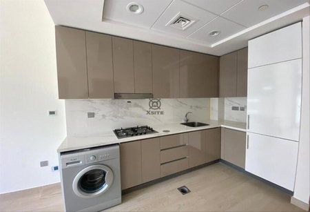 Apartment for rent in Dubai, United Arab Emirates · AZIZI Riviera · 1 room, 1 bath