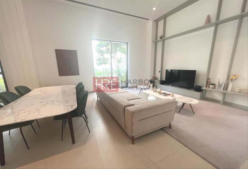 Apartment for rent in Dubai, United Arab Emirates · Summer · 1 room, 2 baths