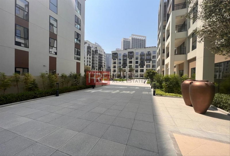 Apartment for rent in Dubai, United Arab Emirates · Summer · 1 room, 2 baths