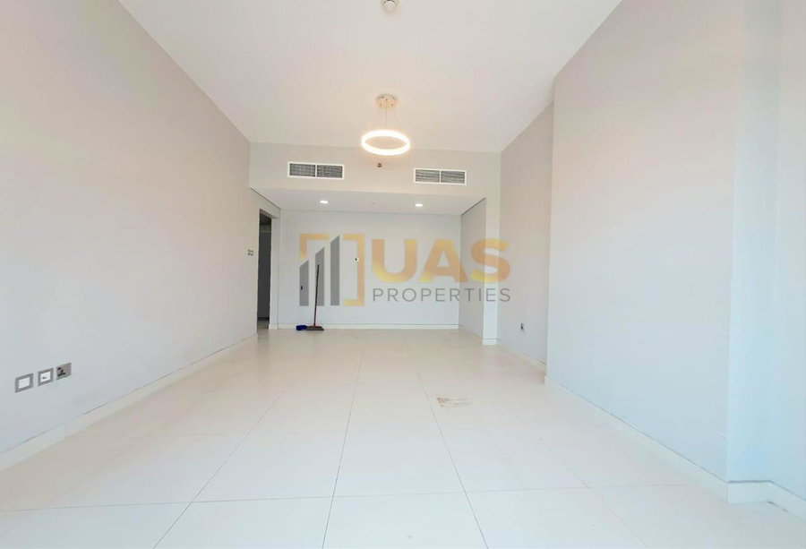 Apartment for rent in Dubai, United Arab Emirates · Jumeirah Garden City · 1 room, 2 baths