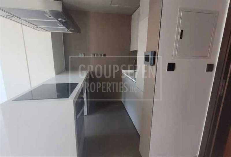 Apartment for rent in Dubai, United Arab Emirates · West Avenue Tower · 1 room, 1 bath