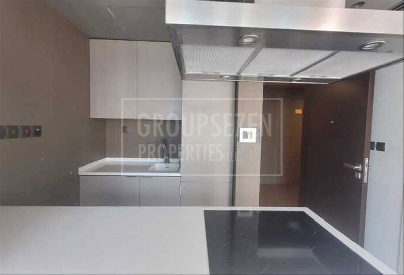 Apartment for rent in Dubai, United Arab Emirates · West Avenue Tower · 1 room, 1 bath