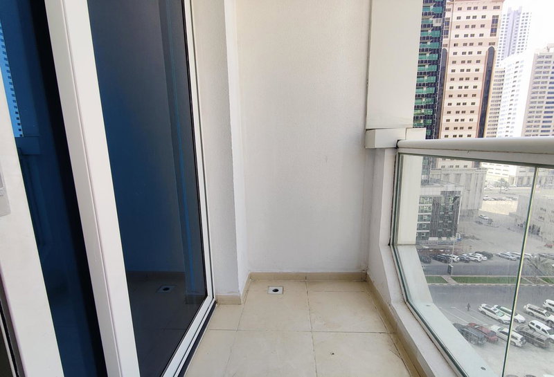 Apartment for rent in Sharjah, United Arab Emirates · Al Taawun Street · 1 room, 2 baths