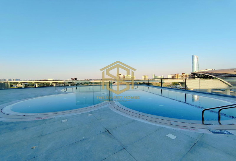 Apartment for rent in Sharjah, United Arab Emirates · Al Jaddaf Avenue · 7 rooms, 7 baths