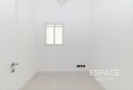 House for rent in Dubai, United Arab Emirates · Springs 8 · 3 rooms, 3 baths