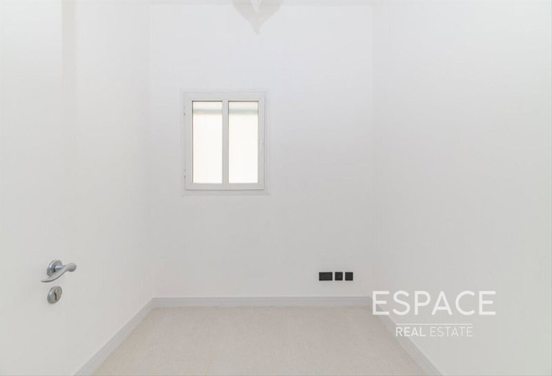 House for rent in Dubai, United Arab Emirates · Springs 8 · 3 rooms, 3 baths