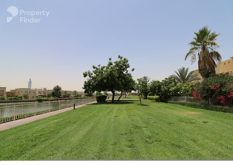 House for rent in Dubai, United Arab Emirates · Springs 8 · 3 rooms, 3 baths